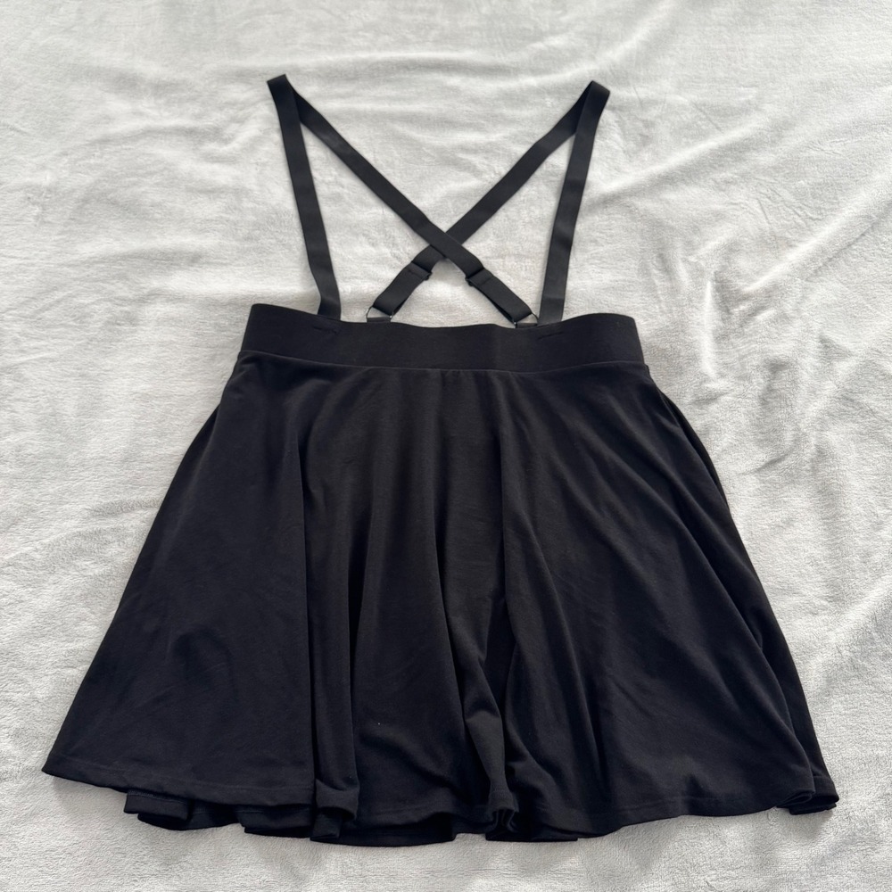 Hot Topic Black Suspender Skater Skirt XL Adjustable Straps Pockets 10995754 NWT